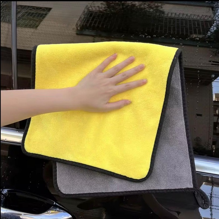 micro fibre 30x30 image 1 prada automotive